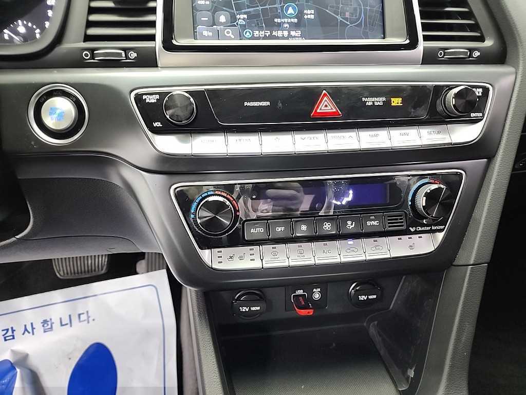 HYUNDAI Sonata - Vista 10