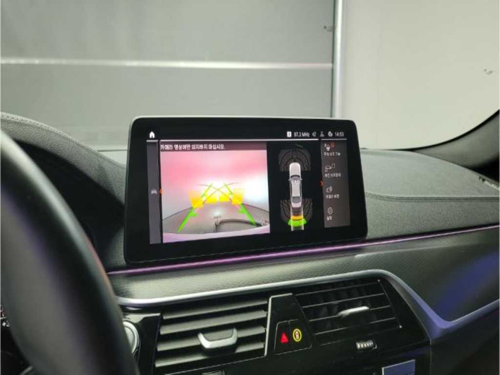 BMW 5 Series - Vista 11