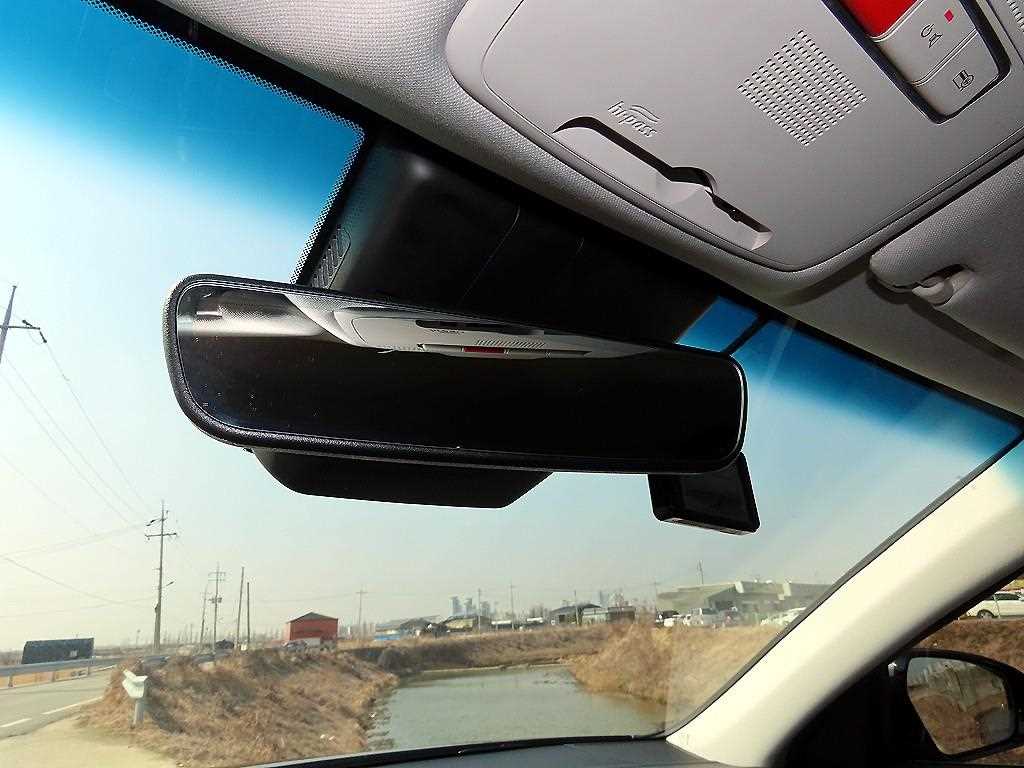 HYUNDAI Grandeur - Vista 12