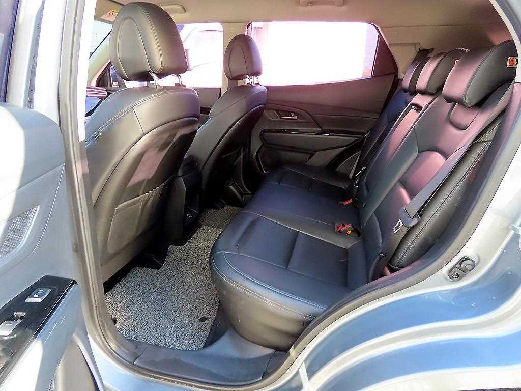 Ssangyong Korando - Vista 6