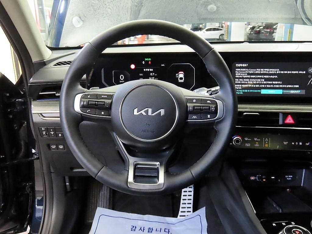 KIA K5 - Vista 8