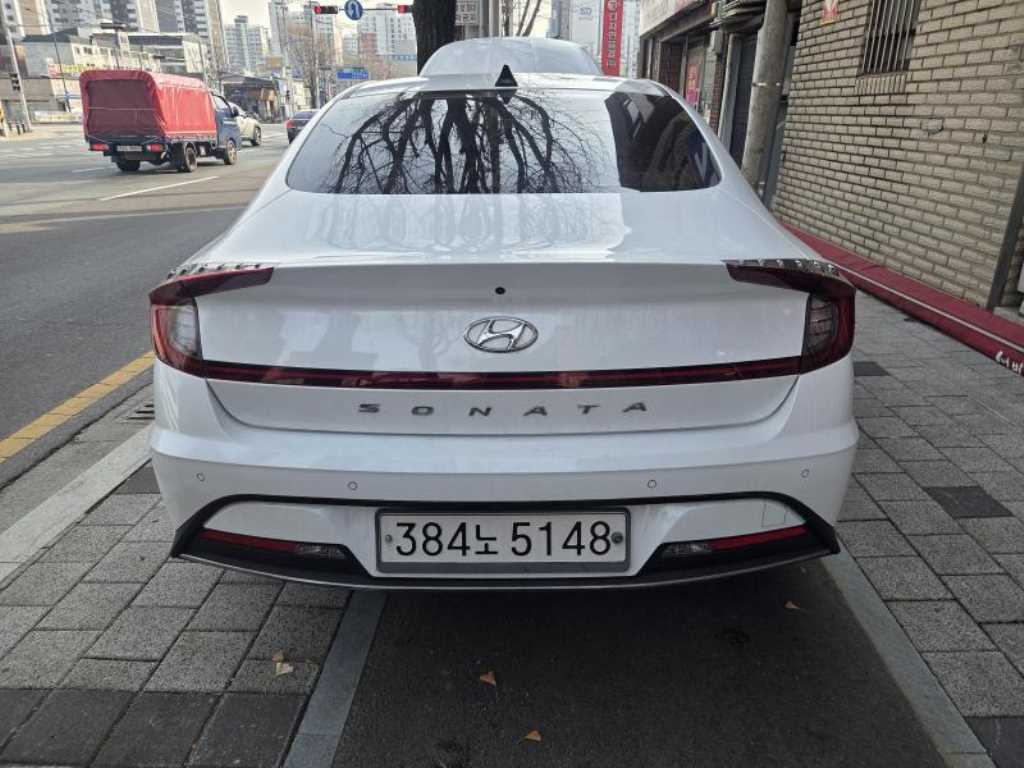 HYUNDAI Sonata - Vista 2