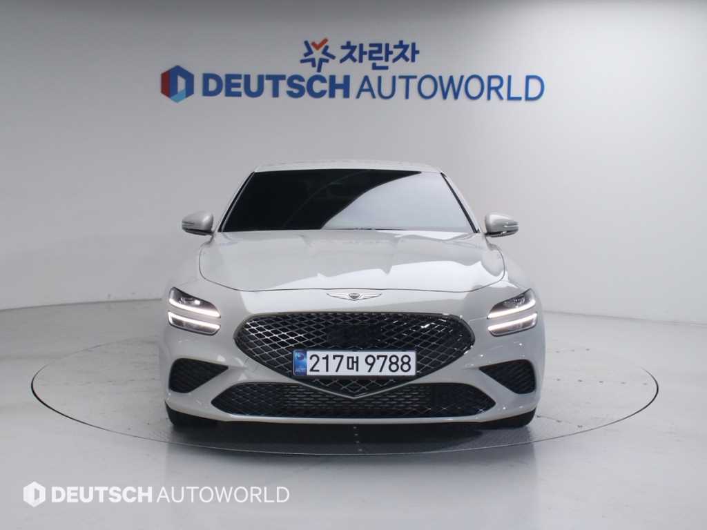 Genesis G70 - Vista 3