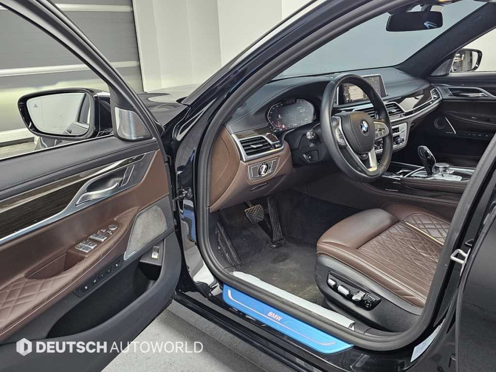 BMW 7 Series - Vista 11