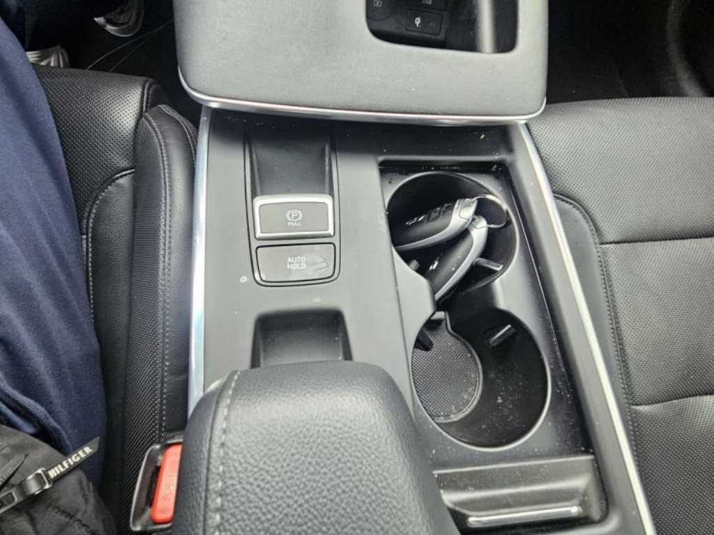 HYUNDAI Grandeur - Vista 10