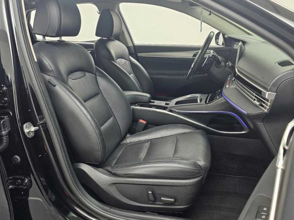 HYUNDAI Grandeur - Vista 10