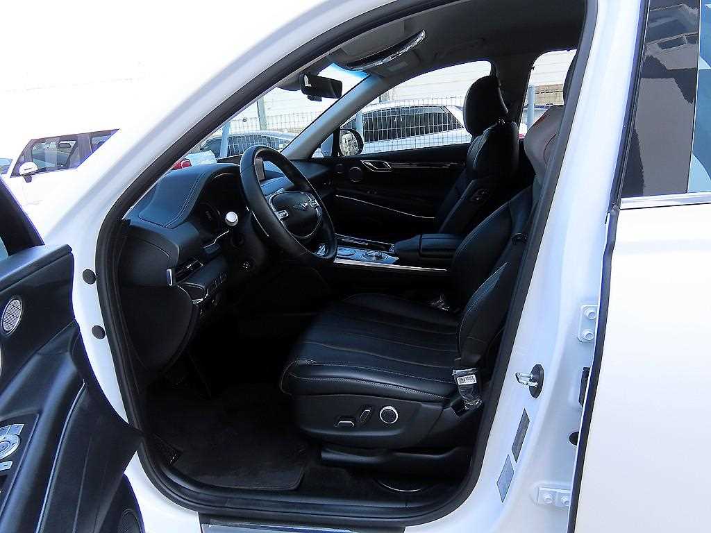 Genesis GV80 - Vista 5