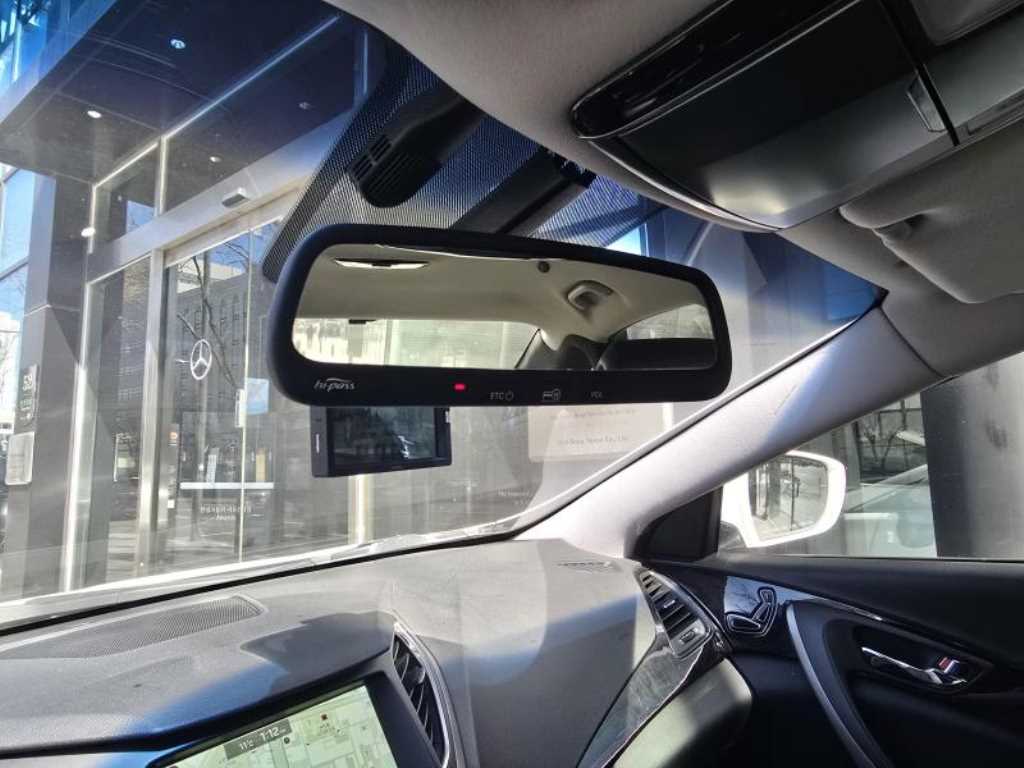 HYUNDAI Grandeur - Vista 10