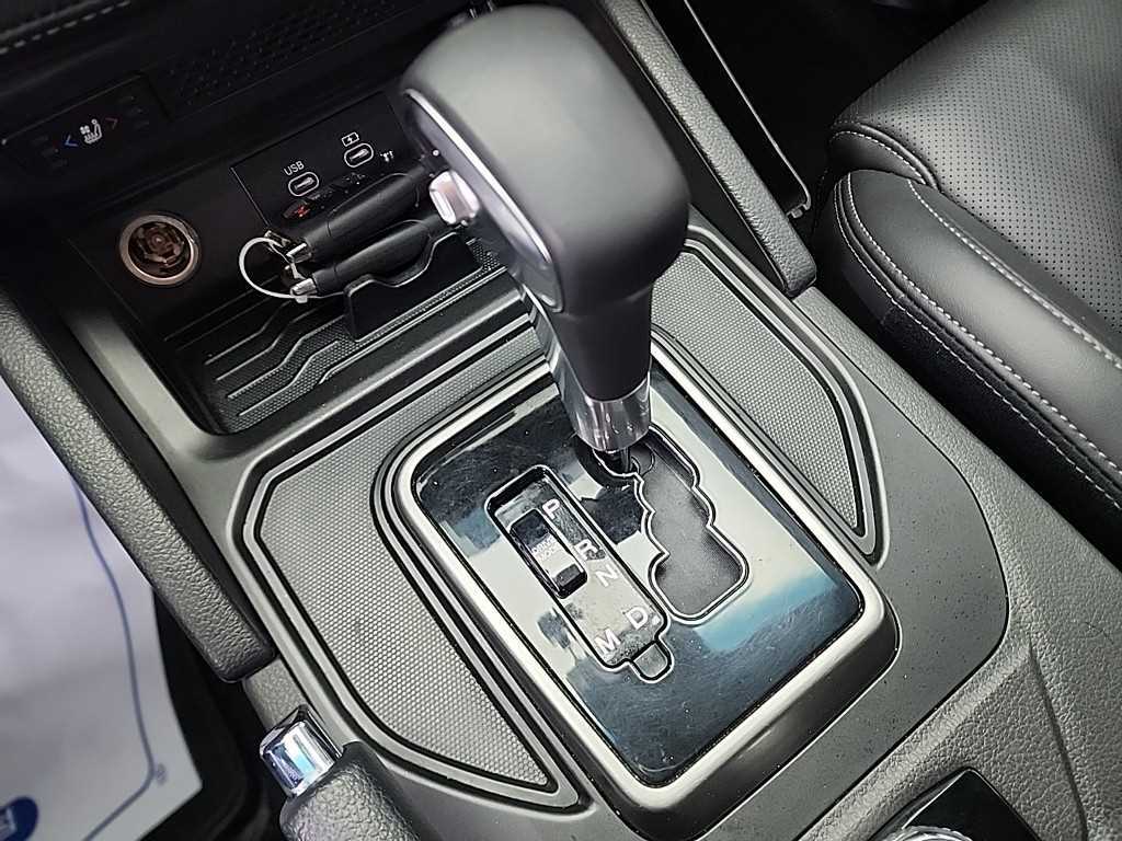 Ssangyong Rexton - Vista 8