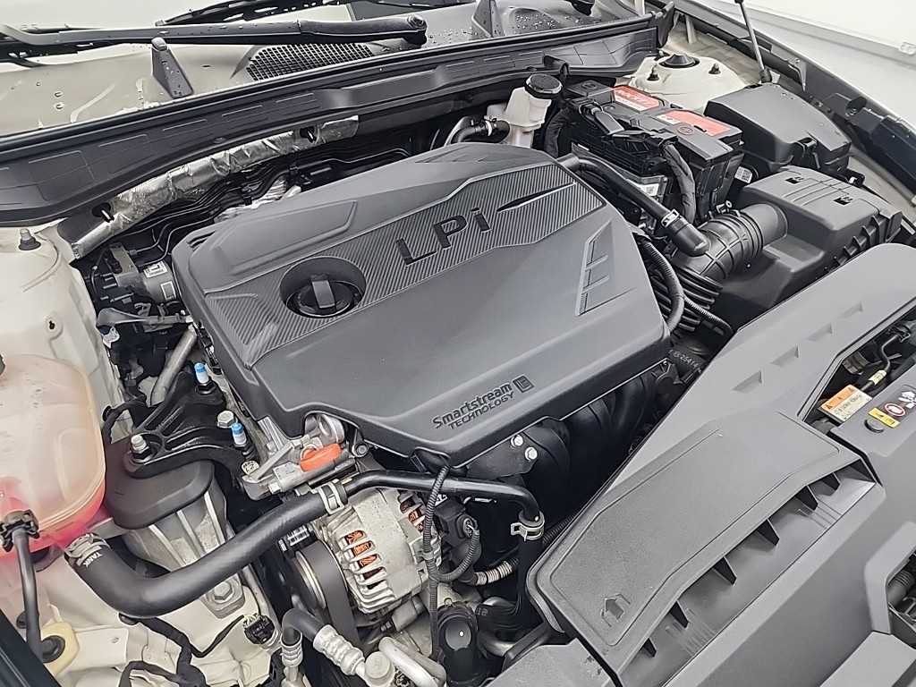 HYUNDAI Sonata - Vista 5