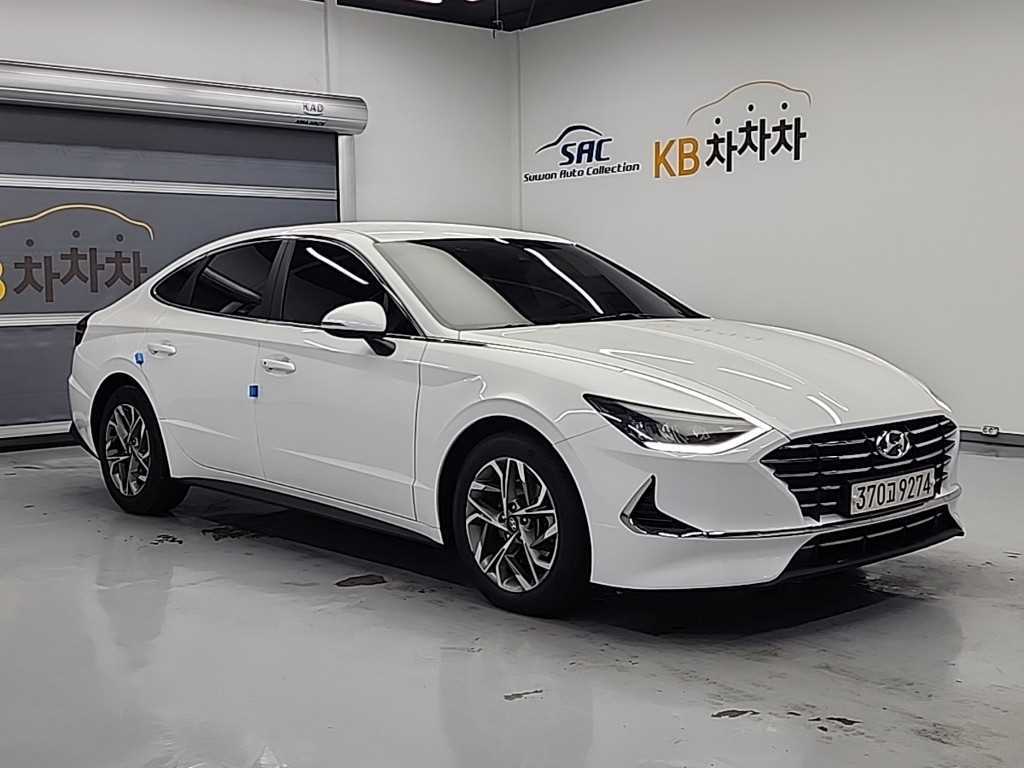 HYUNDAI Sonata - Vista 4
