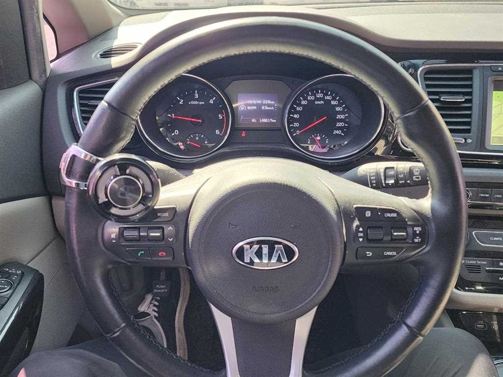 KIA Carnival 2016 Blanco - Importación desde Corea - HF Imports Iquique - Foto 15