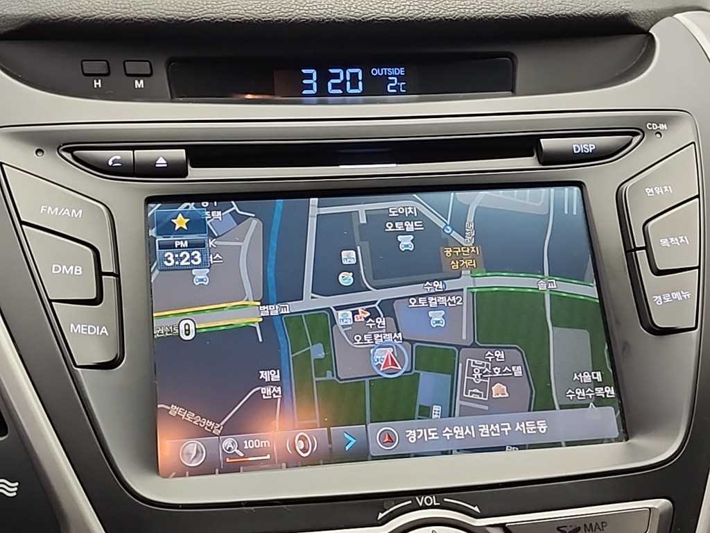 HYUNDAI Avante 2014 Blanco - Importación desde Corea - HF Imports Iquique - Foto 13