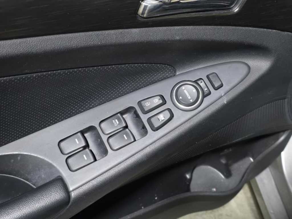 HYUNDAI Sonata 2012 Gris - Importación desde Corea - HF Imports Iquique - Foto 13