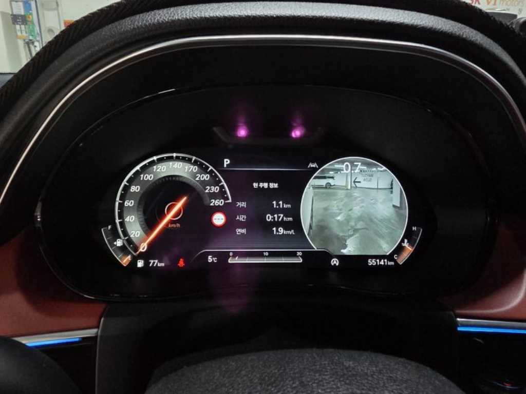 Genesis GV70 - Vista 7