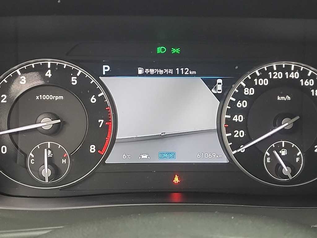 Genesis G90 - Vista 6