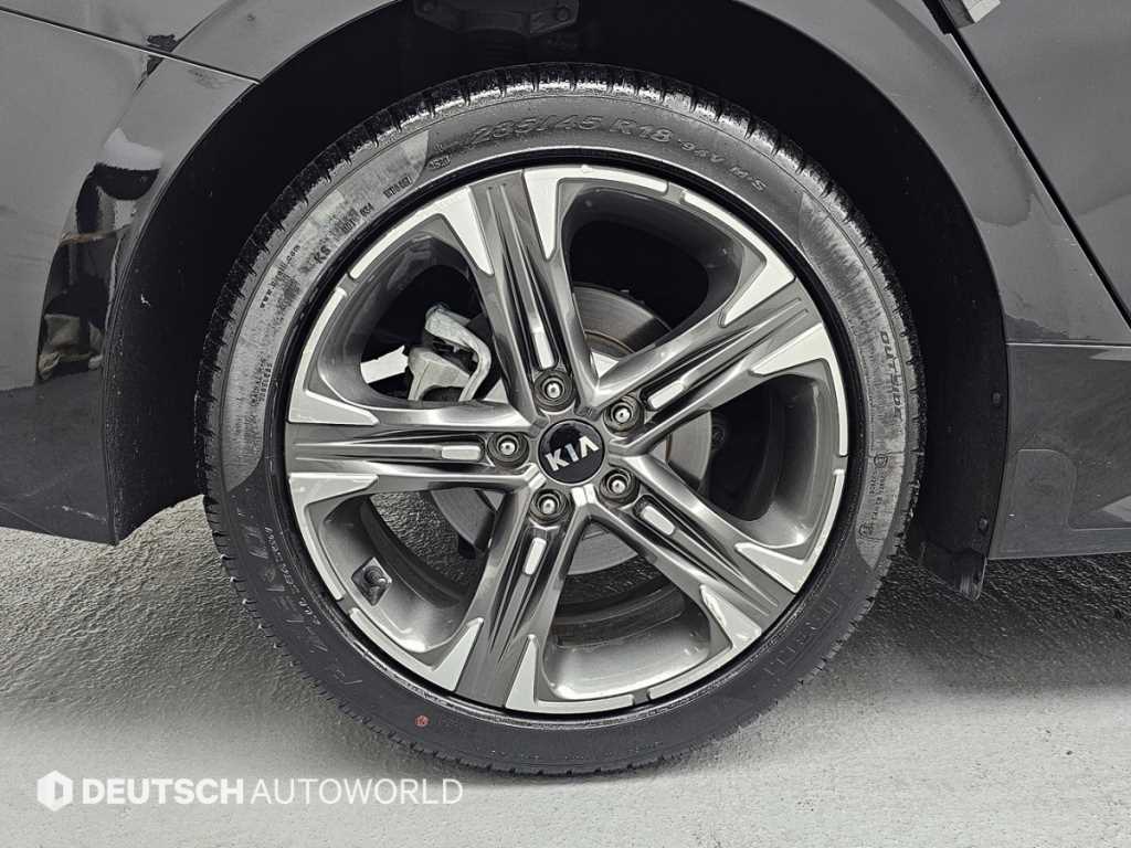 KIA K5 - Vista 5