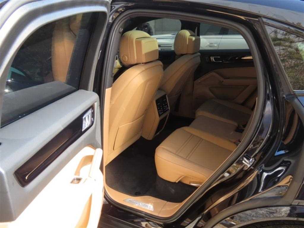 Porsche Cayenne 2021 Negro - Importación desde Corea - HF Imports Iquique - Foto 13