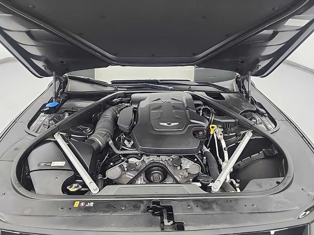 Genesis G90 - Vista 5