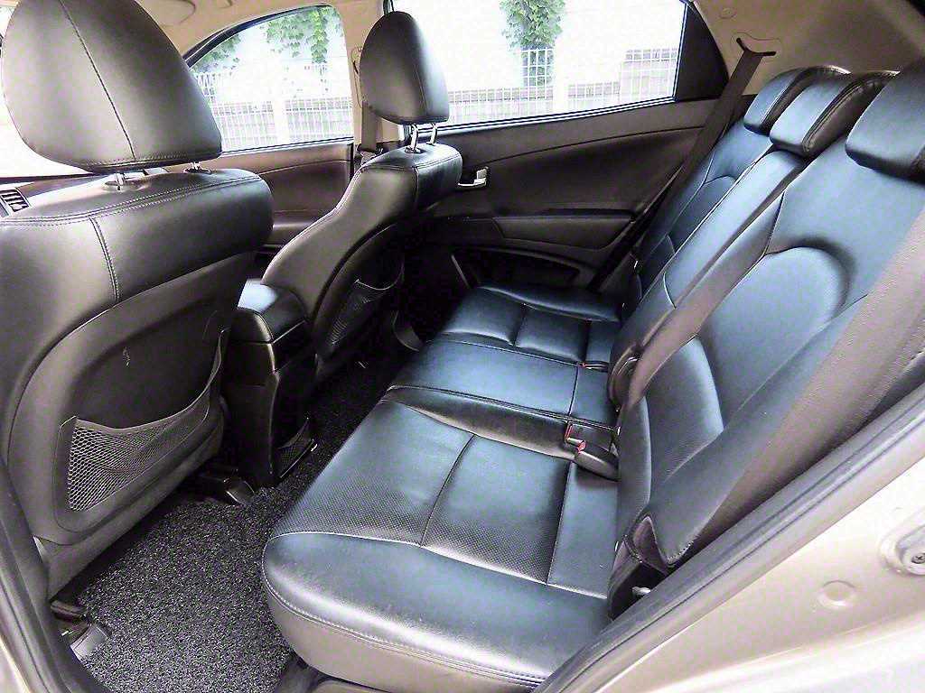 Ssangyong Korando - Vista 6