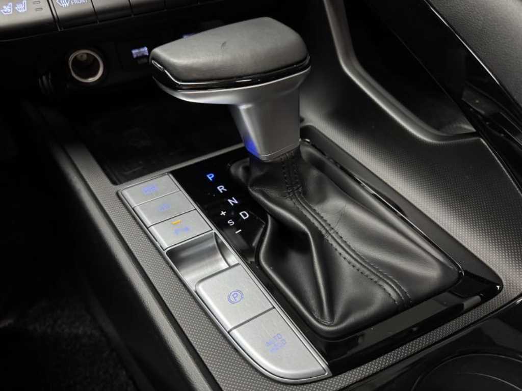 HYUNDAI Avante - Vista 12