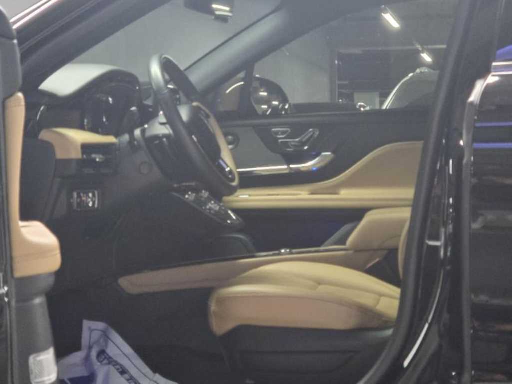 Lincoln Corsair - Vista 5