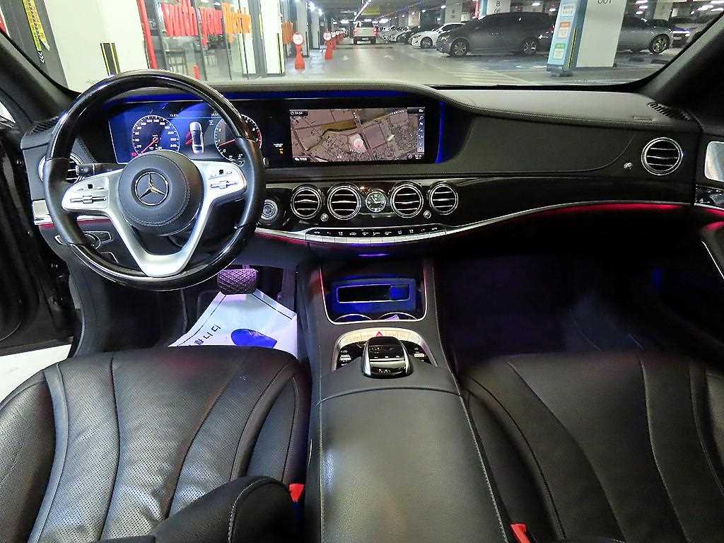 Mercedes Benz S Class - Vista 10