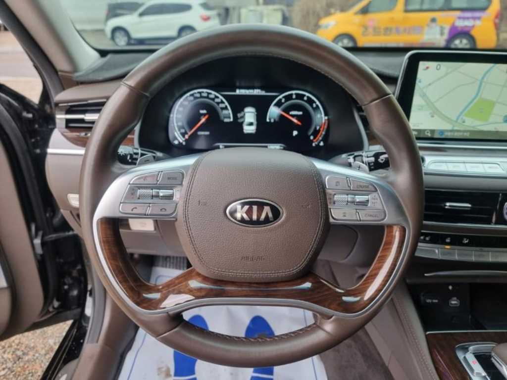 KIA K9 - Vista 7