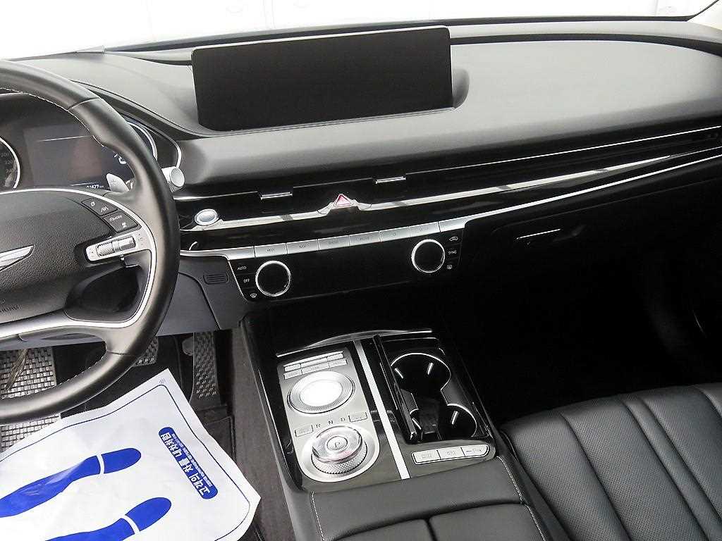 Genesis G80 - Vista 12