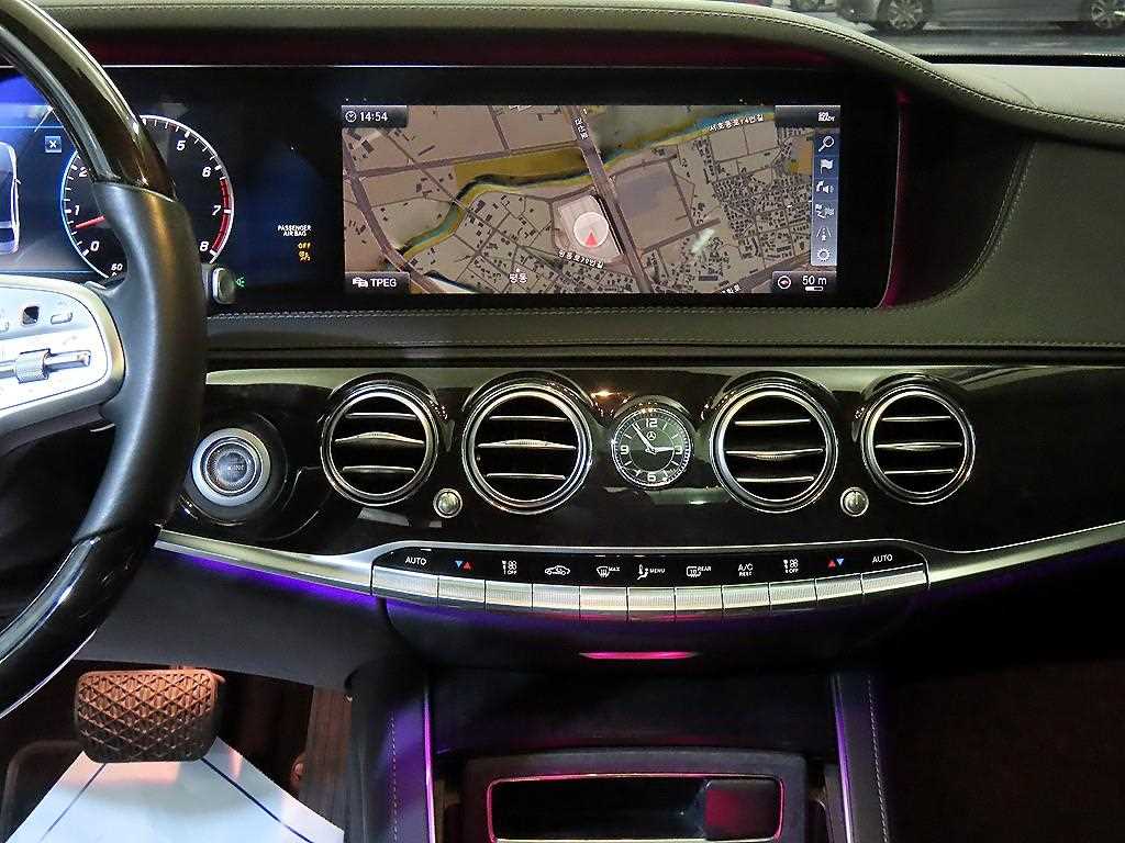 Mercedes Benz S Class - Vista 11