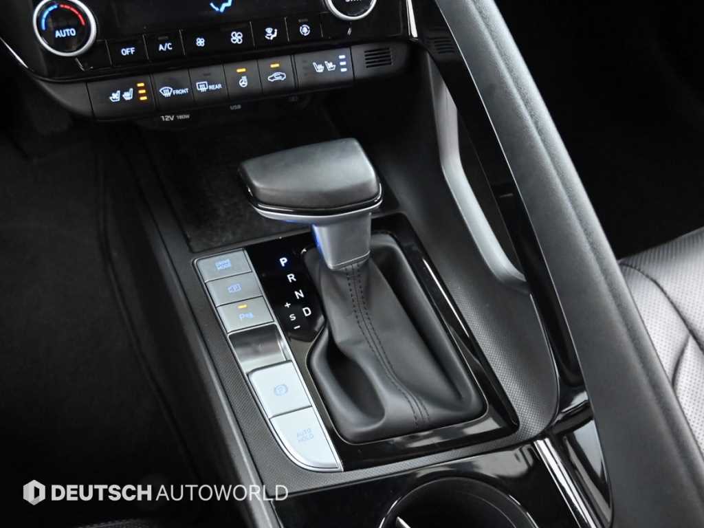 HYUNDAI Avante - Vista 9