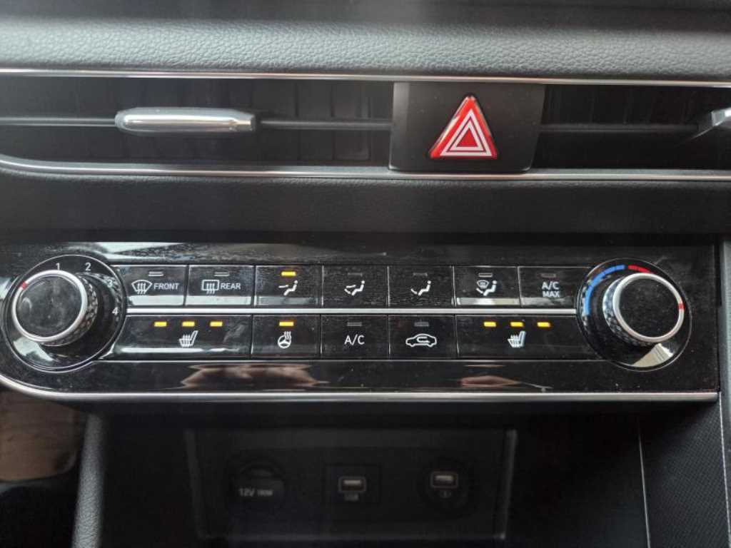 HYUNDAI Sonata - Vista 6