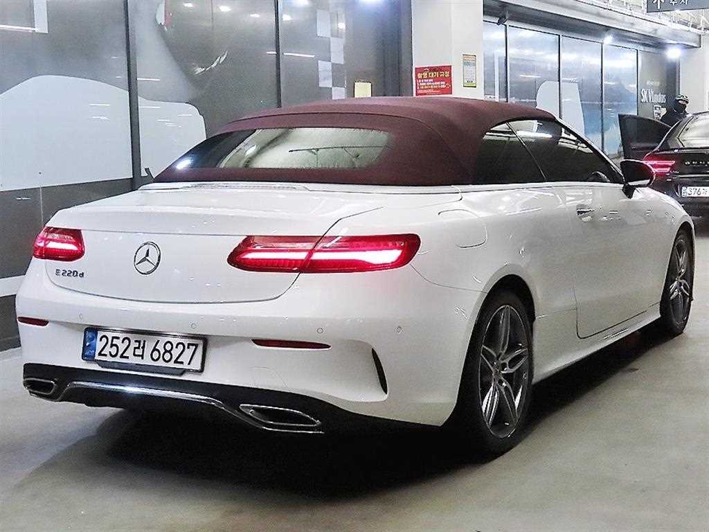 Mercedes Benz E class - Vista 4