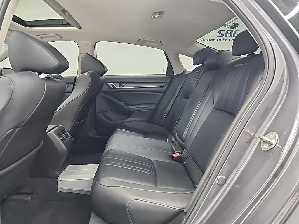 Honda Accord - Vista 12