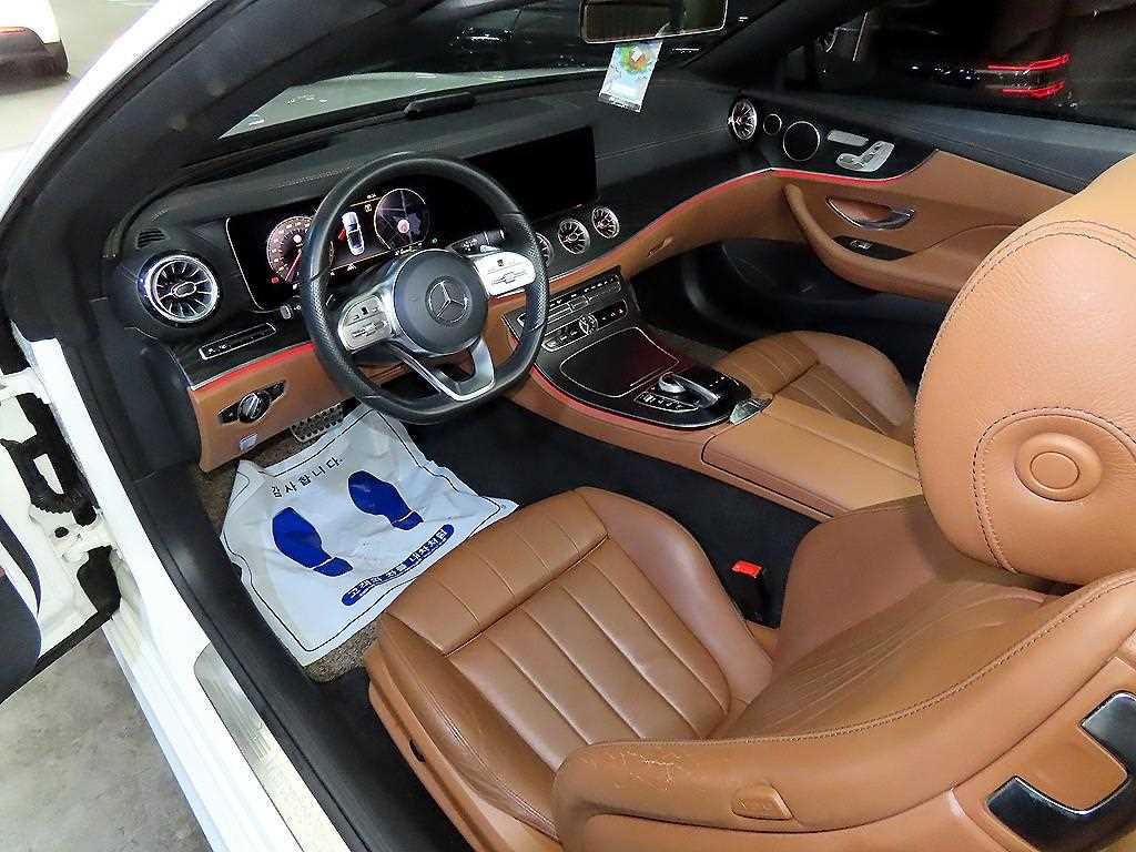 Mercedes Benz E class - Vista 12