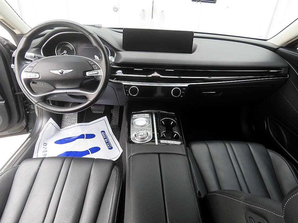 Genesis G80 - Vista 9