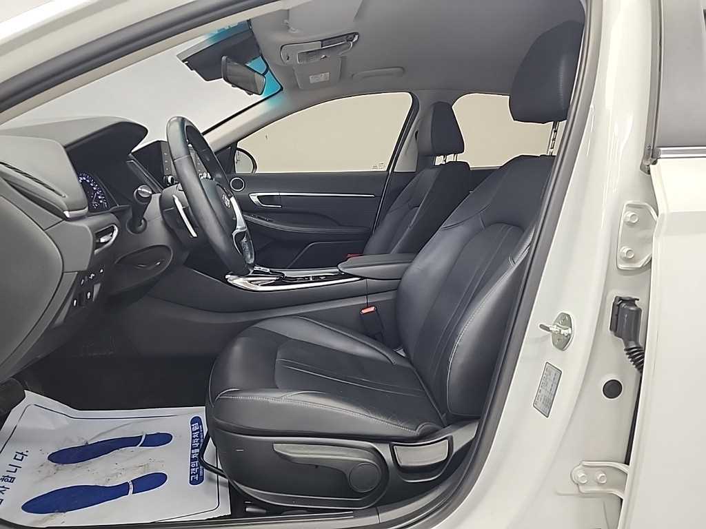 HYUNDAI Sonata - Vista 11