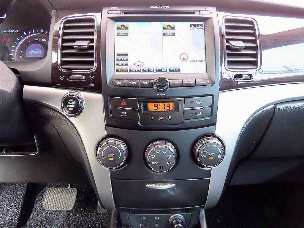 Ssangyong Korando 2011 Gold color - Importación desde Corea - HF Imports Iquique - Foto 14