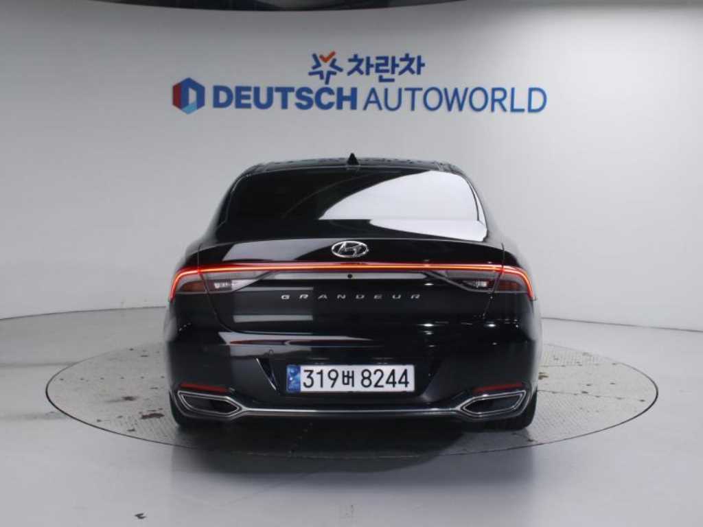 HYUNDAI Grandeur - Vista 4