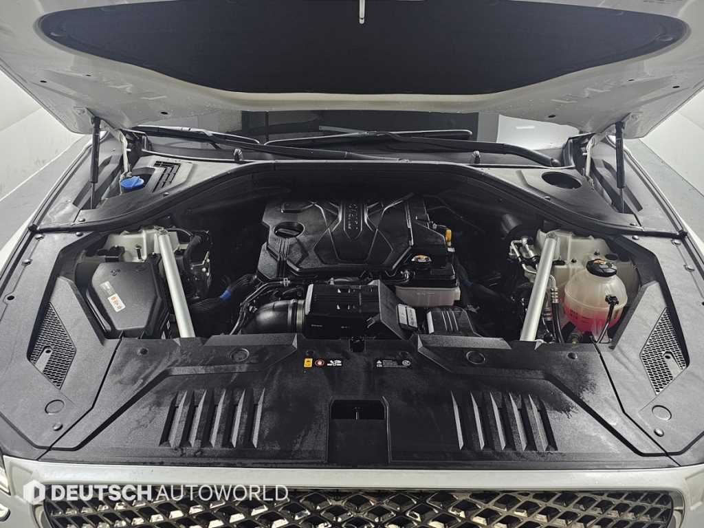 Genesis GV70 - Vista 6