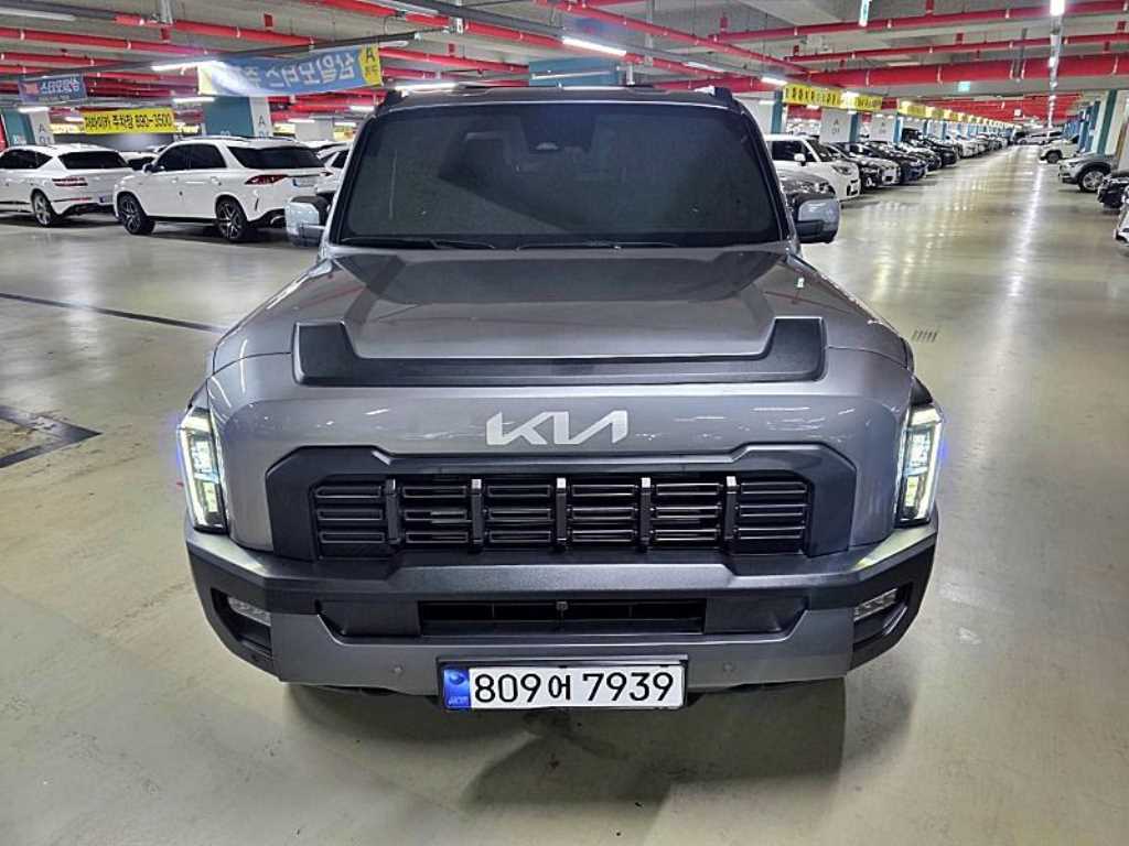 KIA Tasman - Vista 7