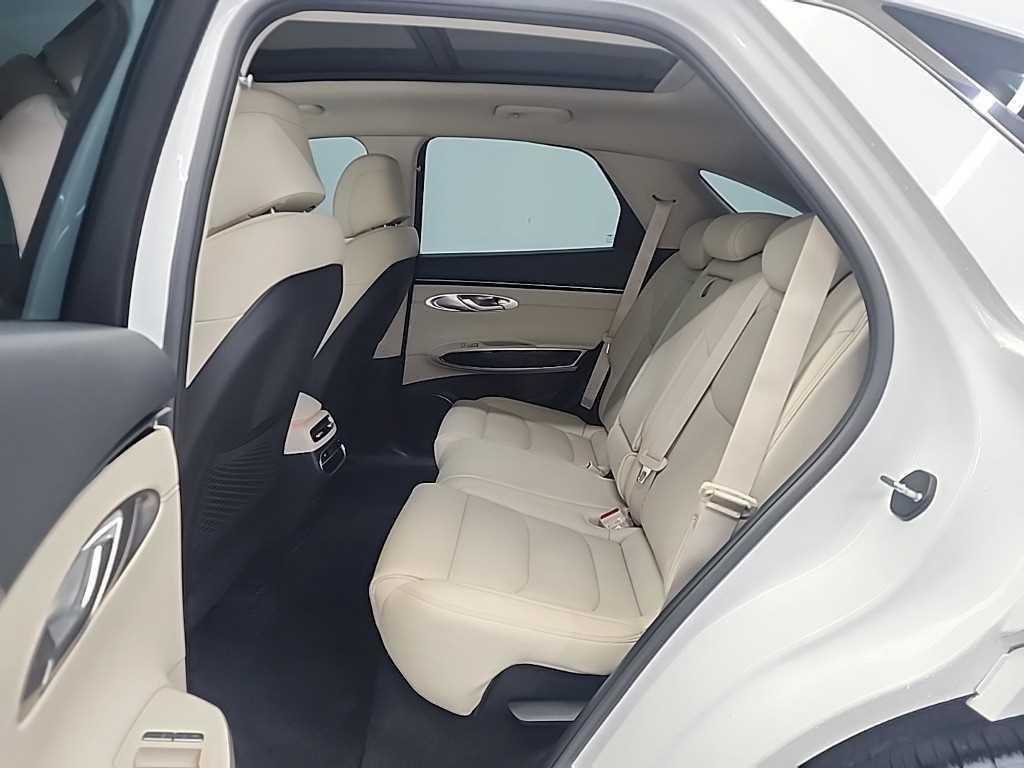 Genesis GV70 - Vista 12