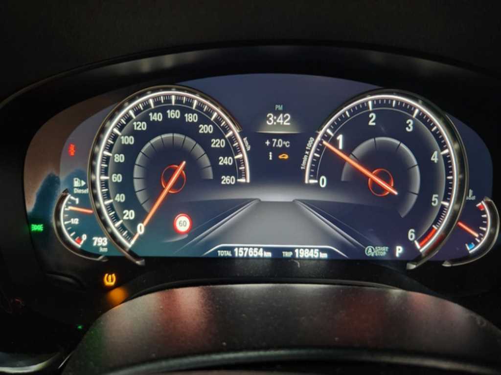 BMW 5 Series - Vista 5