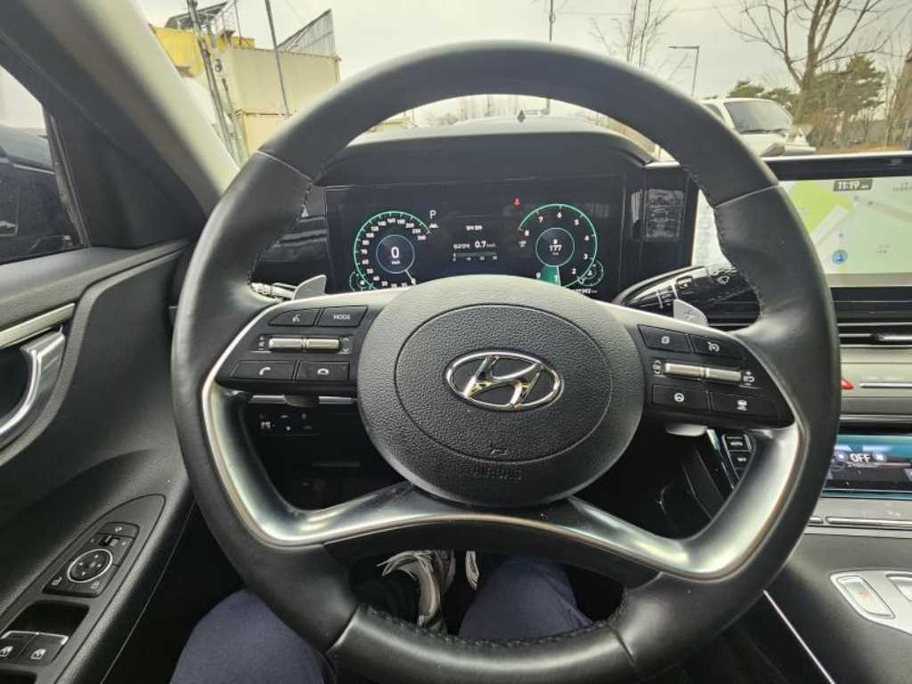 HYUNDAI Grandeur - Vista 12