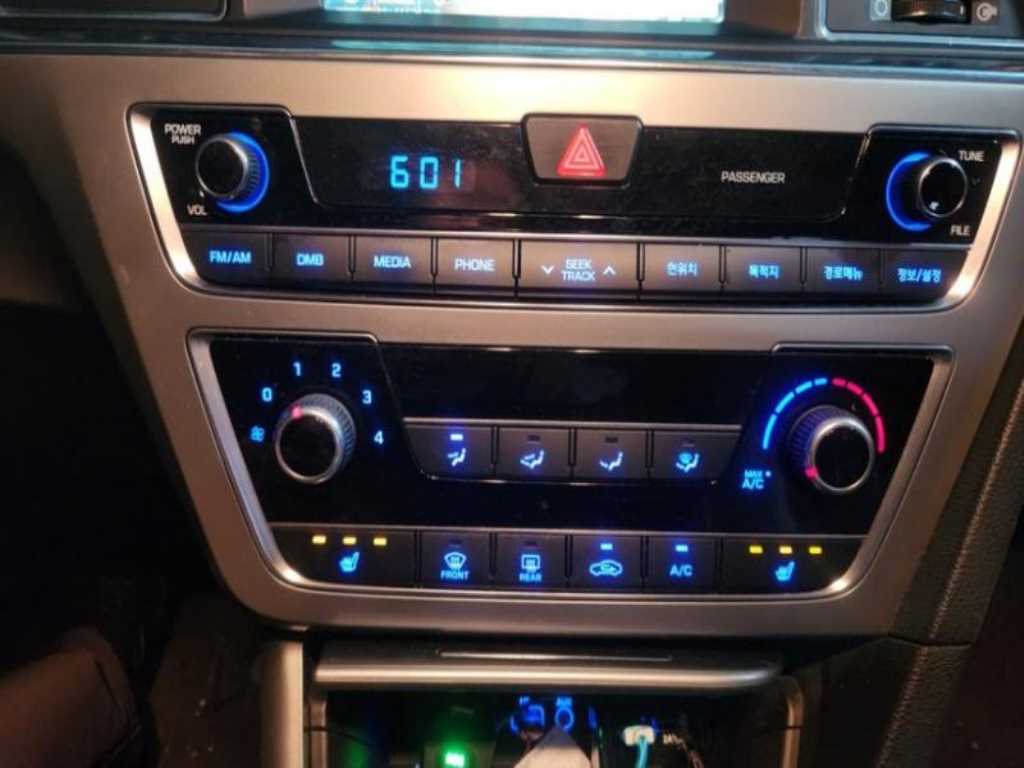 HYUNDAI Sonata - Vista 6