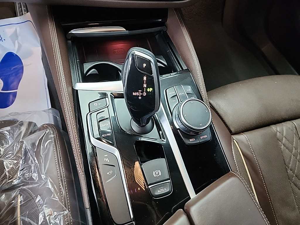 BMW 5 Series - Vista 8