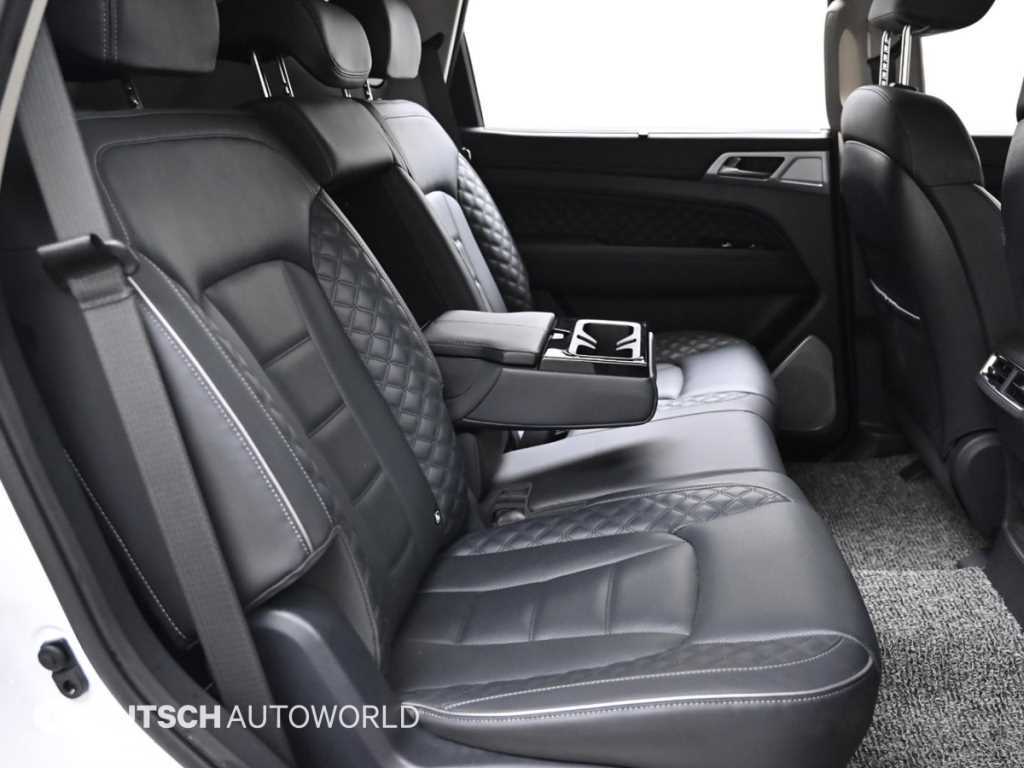 Ssangyong Rexton - Vista 12