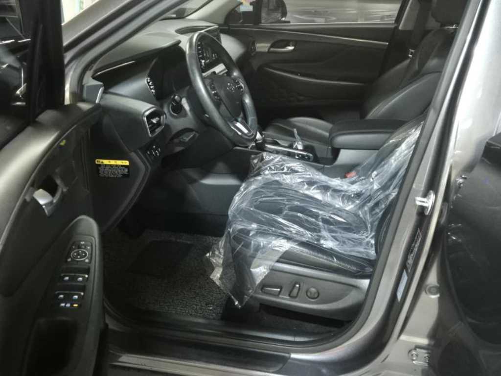 HYUNDAI Santa Fe - Vista 7