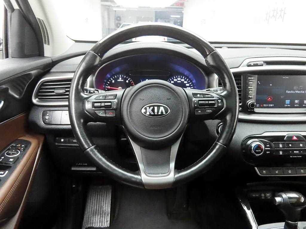 KIA Sorento - Vista 7