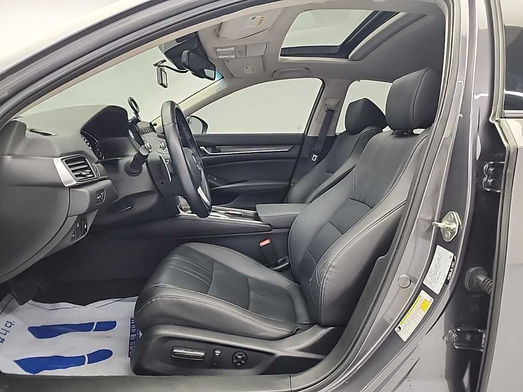 Honda Accord - Vista 11